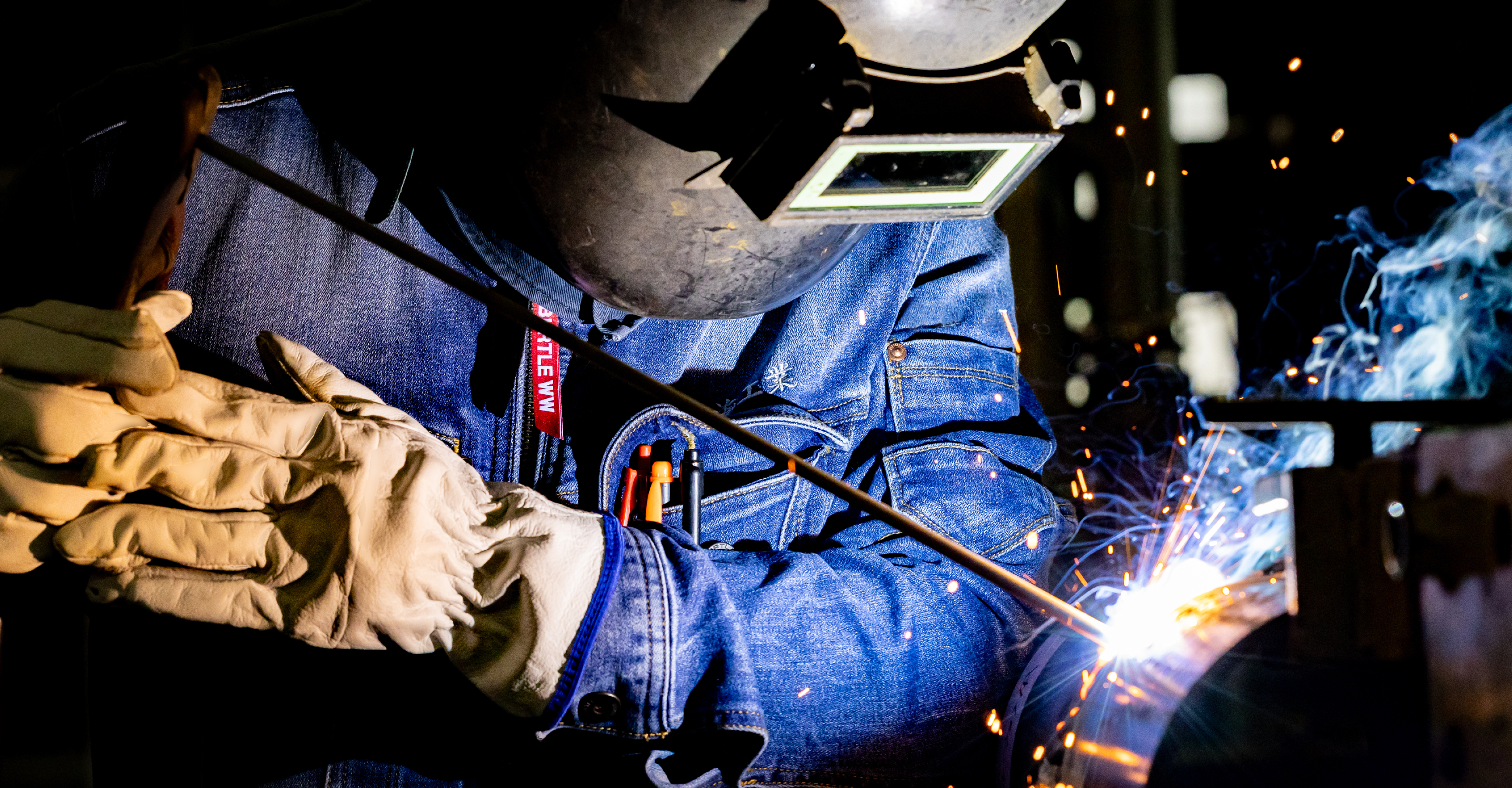 アーク溶接試験練習風景